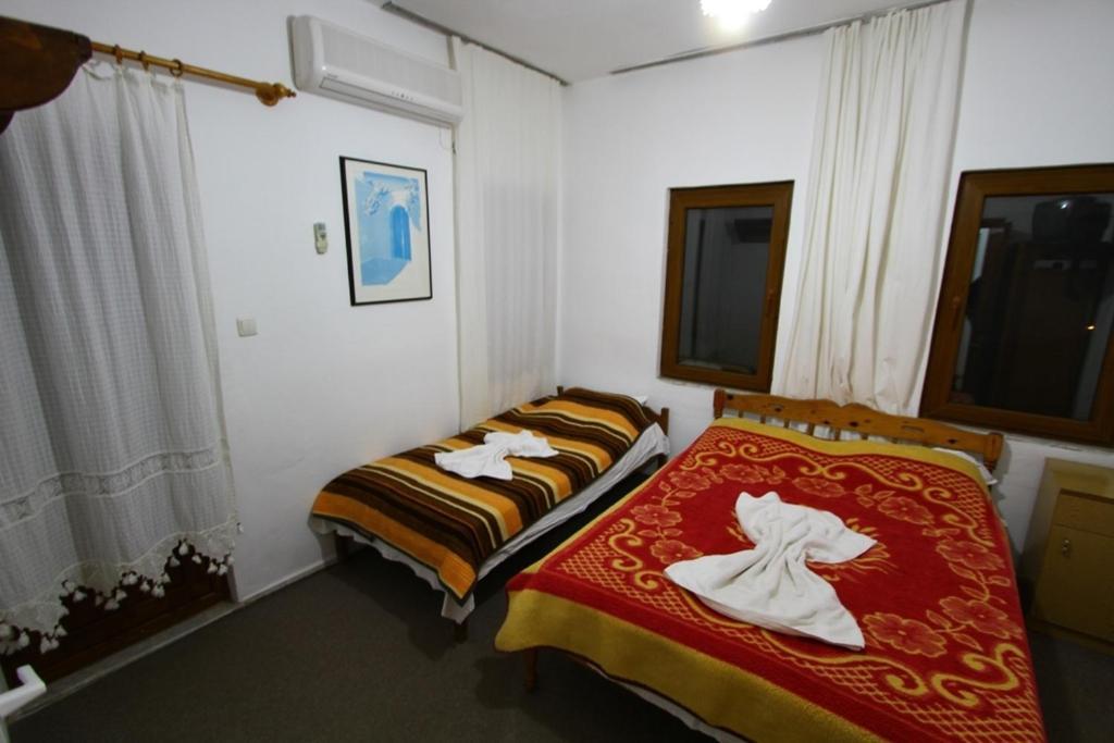 Kalkan Guel Pension Room photo